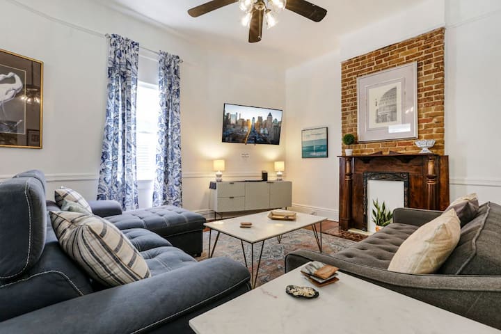 Uptown Spacious 4BD/3BA with Historic Charm.
