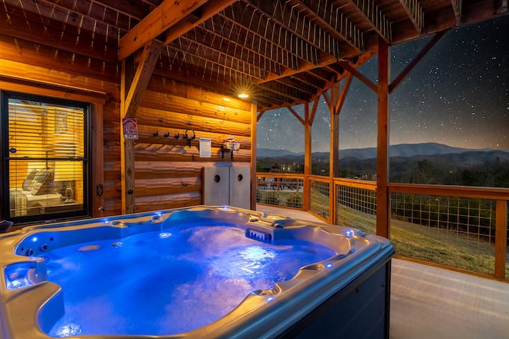 360 Deck Mountain Views Hot Tub Out Door FirePit G - Cabins for