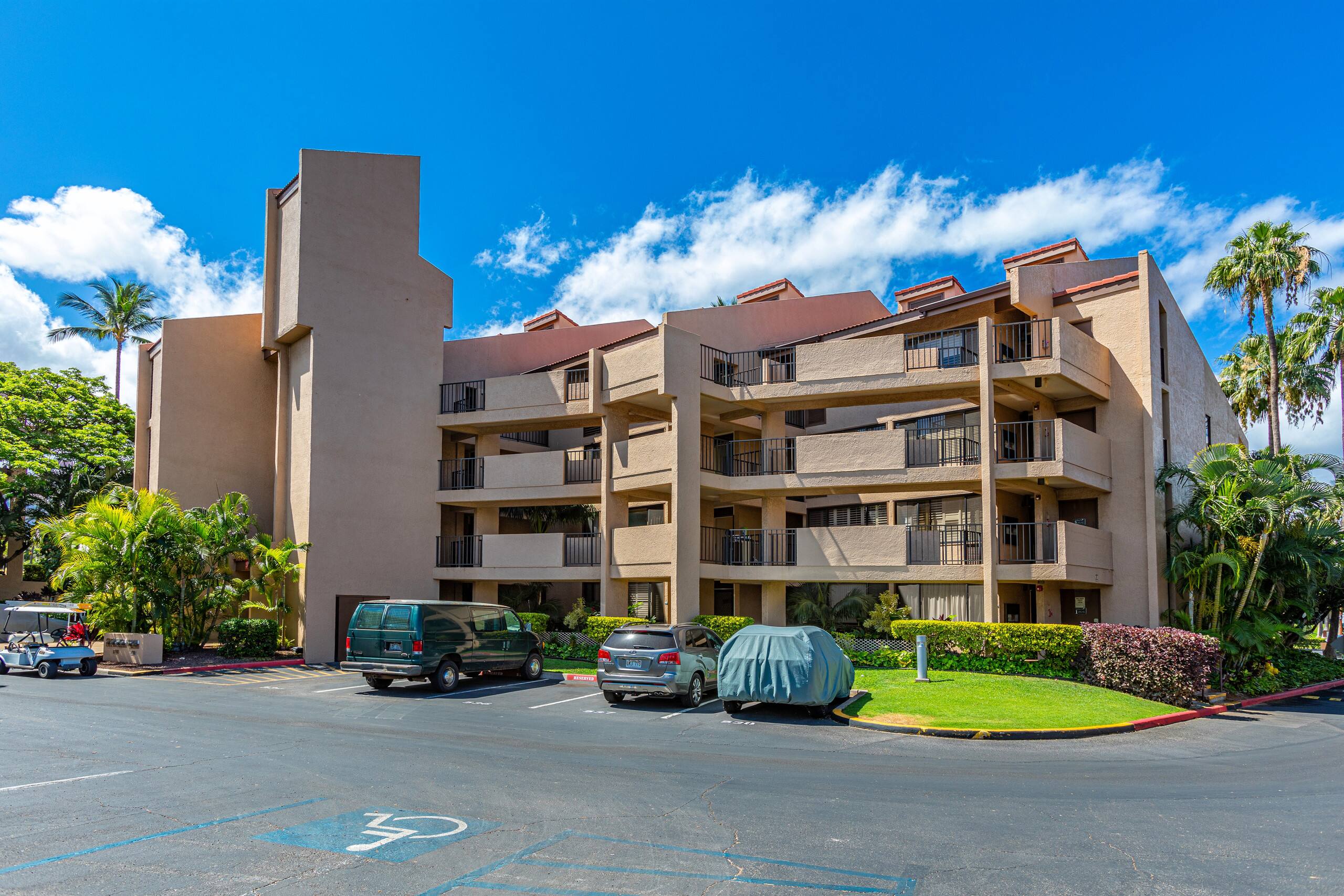 Condo in Kihei · ★4.75 · 1 bedroom · 2 beds · 2 private baths - Image 31