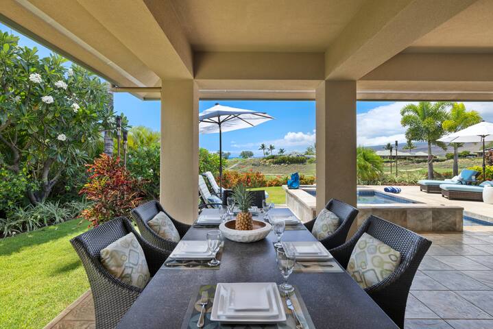 3BR Villa with Ocean Views, Private Pool, Hot Tub! gallery image 3