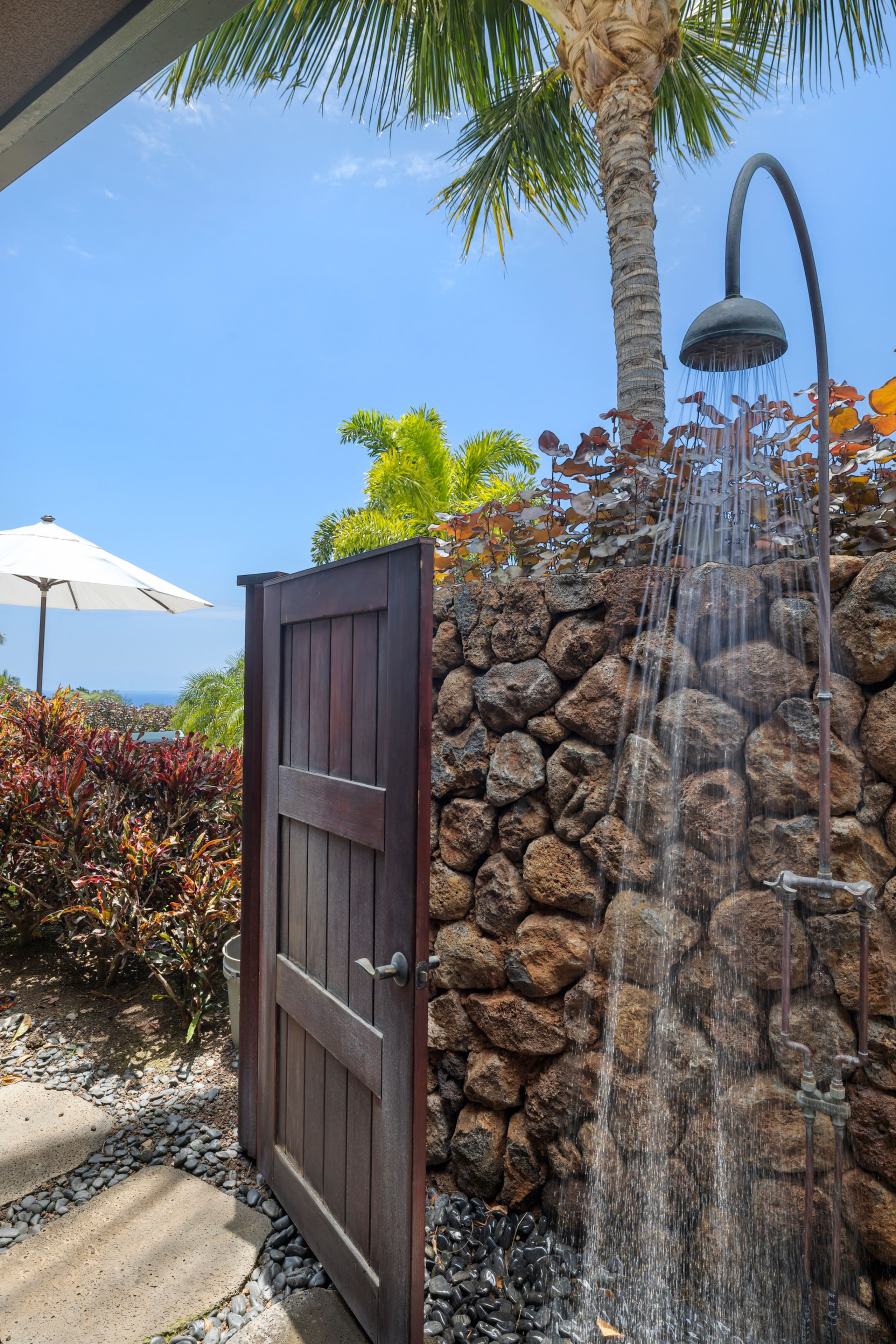 Villa in Waimea · ★5.0 · 3 bedrooms · 4 beds · 3.5 baths - Image 20