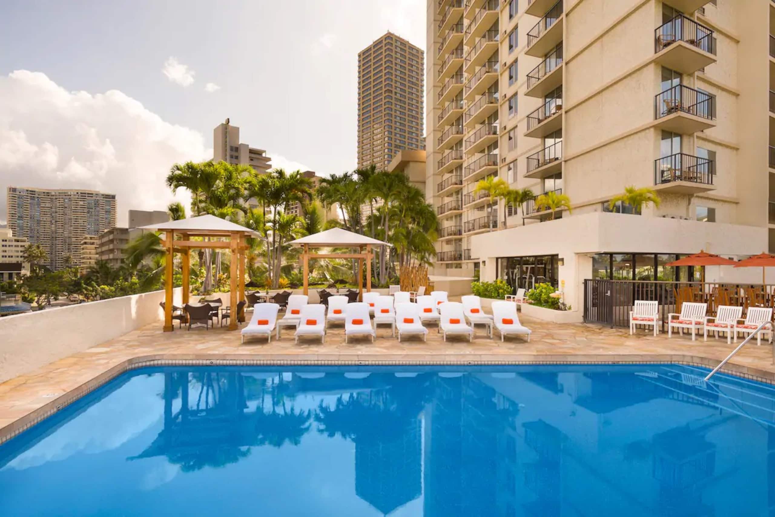 Luana Waikiki Hotel - Studio with Ocean View - Photo 32