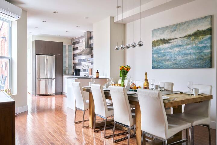 MTLVR #13 | Central Urban Oasis, Sleeps 12, BBQ gallery image 4