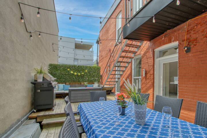 MTLVR #12 | Luminous, 5 beds, Plateau, A/C gallery image 2