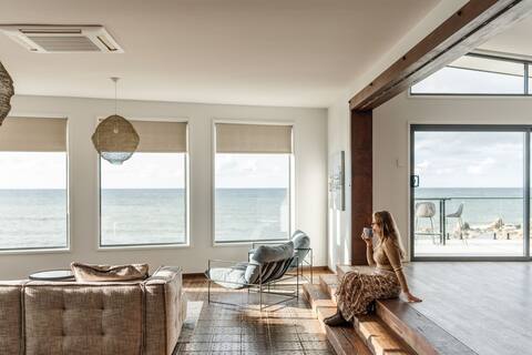Novo Luxury 3 bed, 2 bathwaterfront Apartment