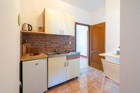 Popular Airbnb listing: A-19358-d One bedroom apartment with terrace and in Lun