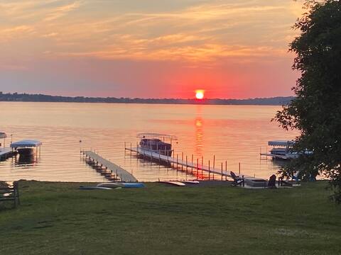 Spacious, Remodeled, Pet Friendly, Owasco Lake