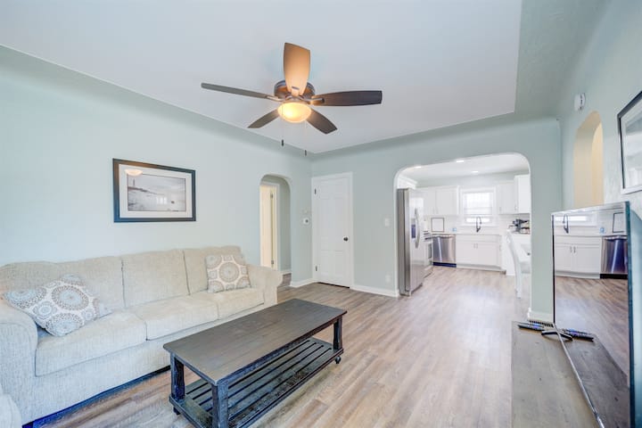 Cute Cape Cod House - Muskegon, MI