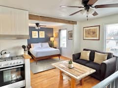 Upgraded+Suite+-+Easy+Access+to+Uptown+%23N29