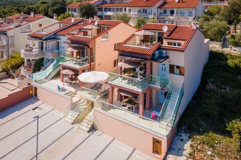 Bella Vista Apartments - Ap 1