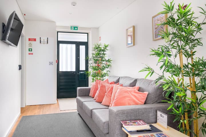 Central House| 4 Suites, Hottub, Wow & Luís Bridge - Porto