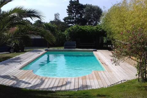 Nice villa with pool 6 km from the beaches