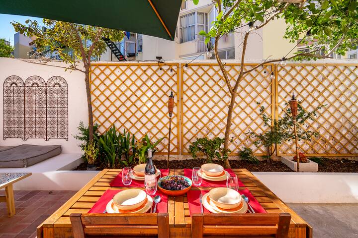 Lisbon Design Flat, Luxury, 7 People, Pool Garden gallery image 5