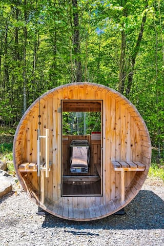 Suite Spot Tremblant managed Airbnb listing 1