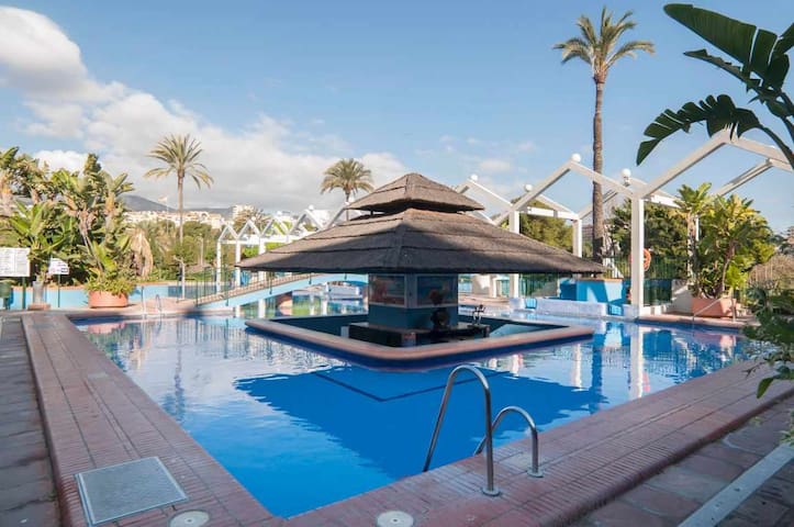 Agencia VIVE BENAL BEACH managed Airbnb listing 3