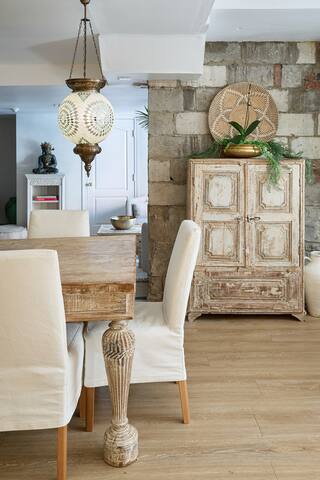 Exclusive 6 bed, 6 bath residence in Old Montreal gallery image 4