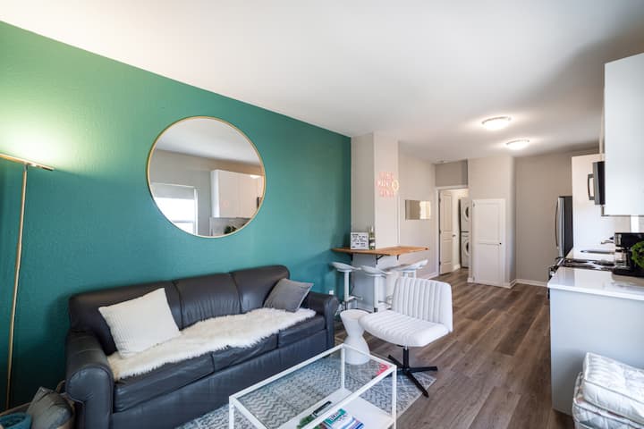 Your Home Away From Home | Fully Stocked - Seattle