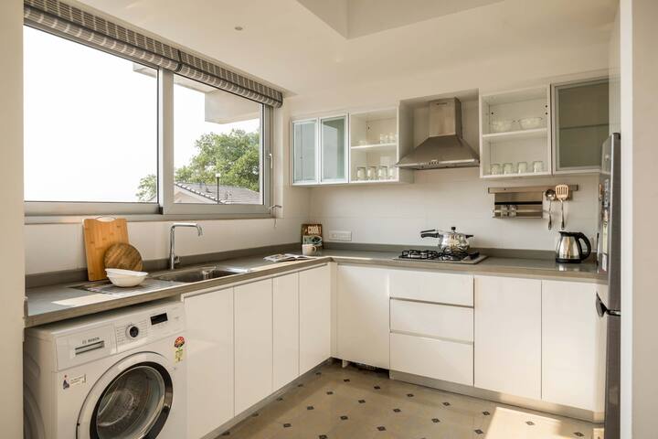 Fully equipped kitchen