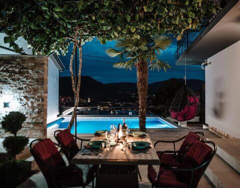 Villa view Mostar with Swimming Pool and Jacuzzi