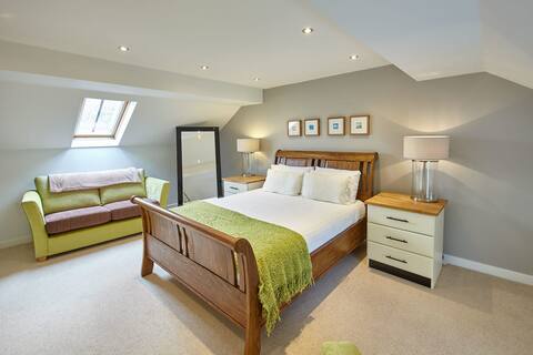 Host & Stay | Doray House