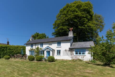 Finest Retreats | Valley Cottage