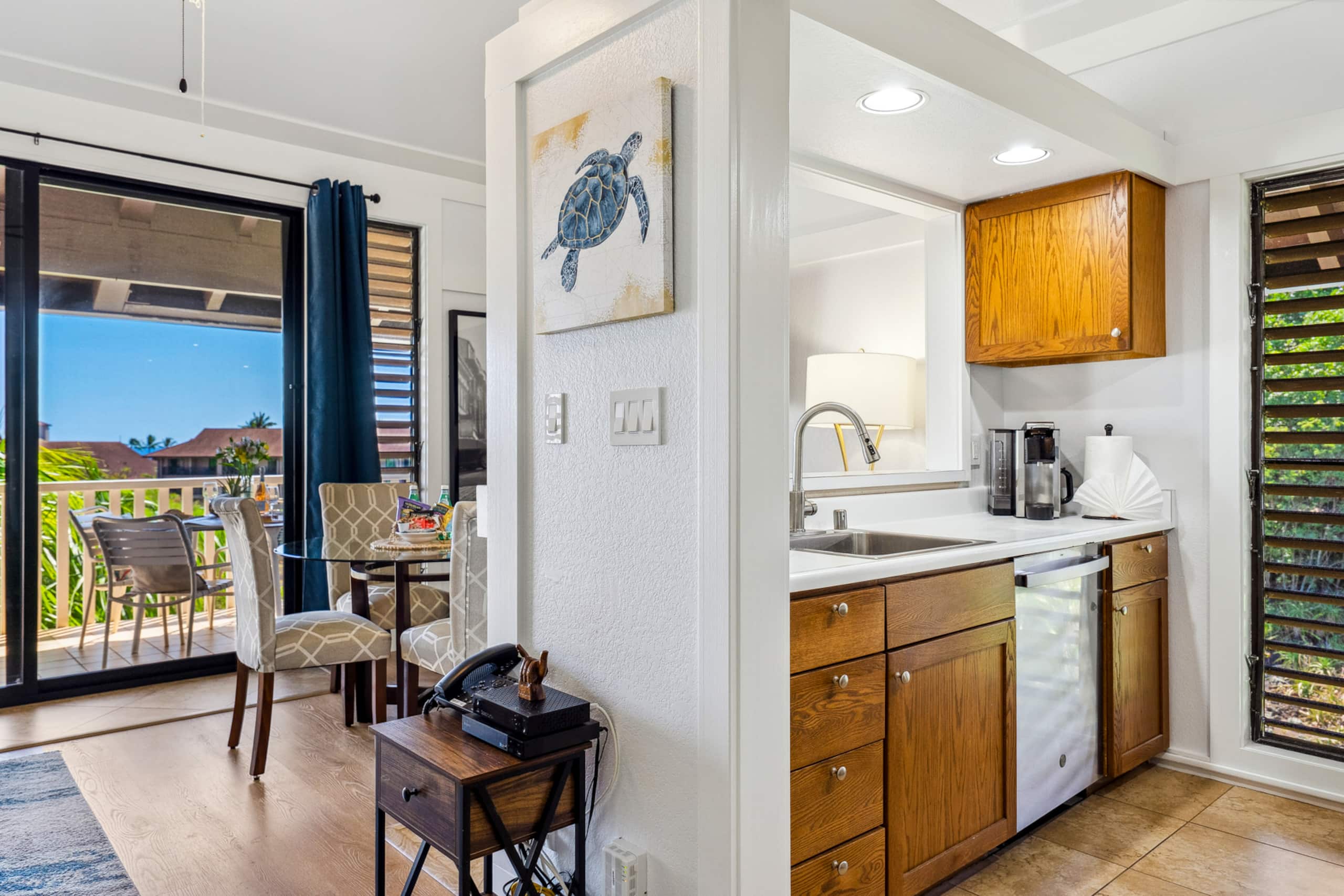 KP313 -Top FL | Partial Ocean •Pool•Gym•AC - Photo 8
