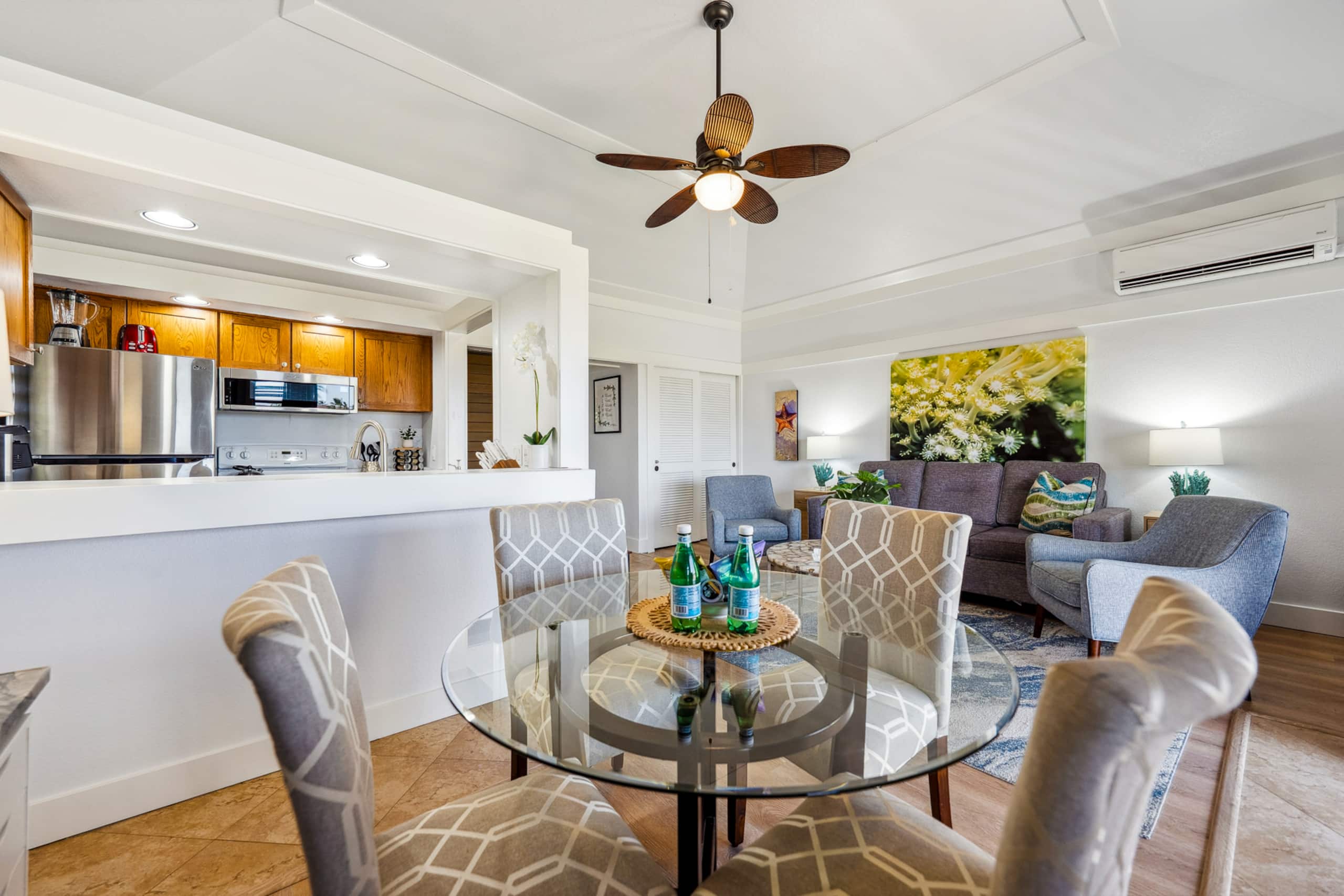KP313 -Top FL | Partial Ocean •Pool•Gym•AC - Photo 11