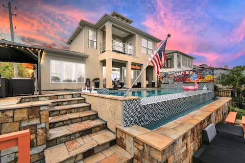 Waterfront NASA: Heated Pool & Ultimate Game Room