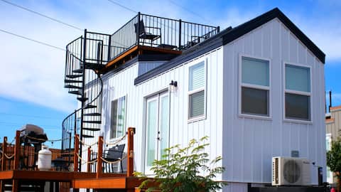 NEW Nook Tiny Home with Deck, Firepit, Skylights