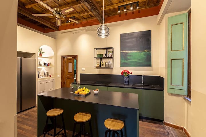 ROMAC Baullari III Family apart in Campo de Fiori gallery image 2