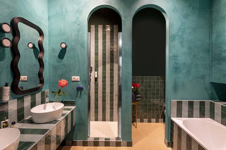 ROMAC Baullari III Family apart in Campo de Fiori gallery image 3