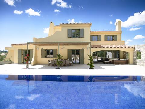 Villa Perious