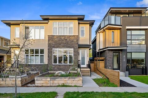 The Grand YYC:  Sleeps 23 | 3 mins to Downtown