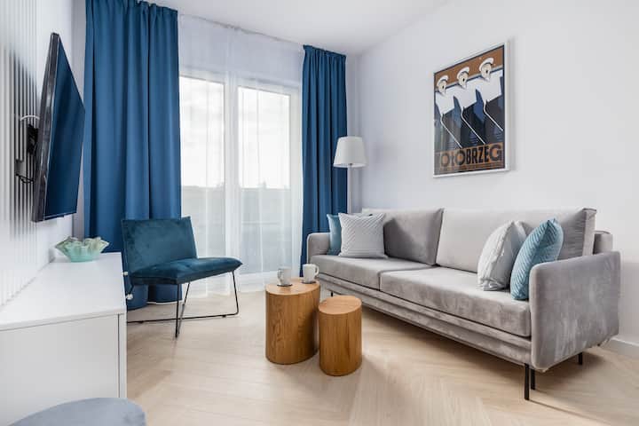 Stylish Apartment With Balcony | Parking, Sauna An - Kołobrzeg