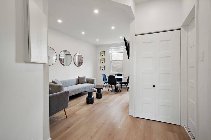 5BR Montreal Gem, Sleeps 15, 2Bath, Private Patio gallery image 5