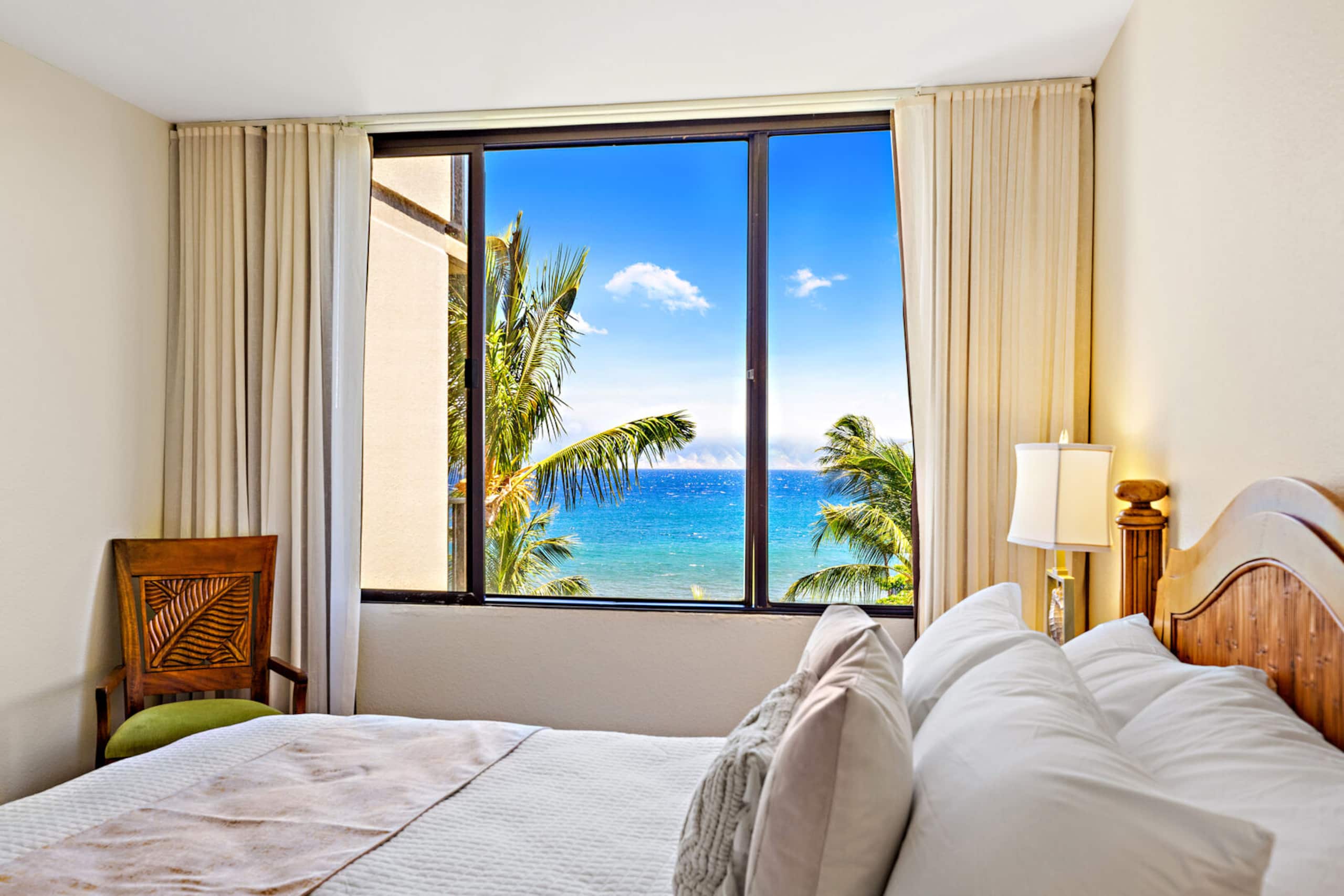 Condo in Lahaina · ★4.91 · 1 bedroom · 2 beds · 1 bath - Image 15