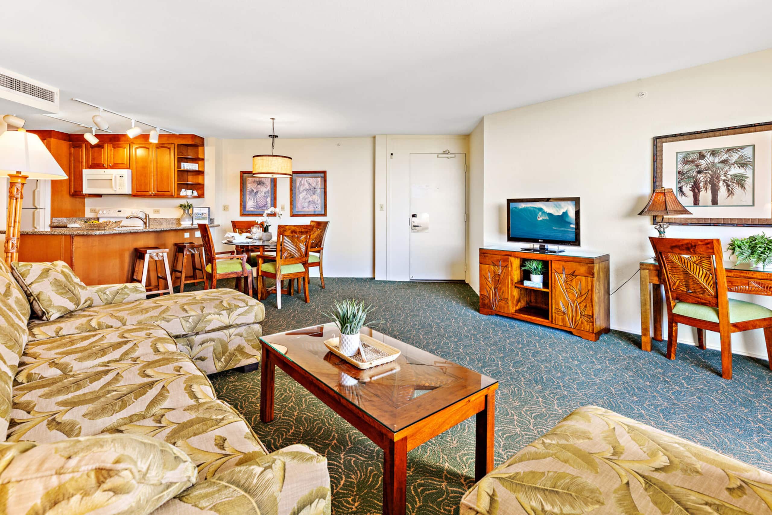 Condo in Lahaina · ★4.91 · 1 bedroom · 2 beds · 1 bath - Image 9