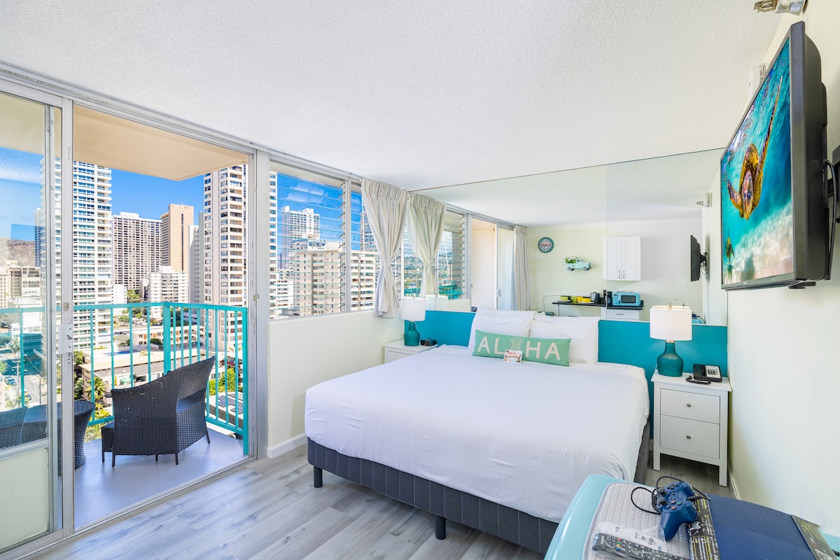 Aqua Aloha Surf Waikiki #1212 Superior Studio - Condominiums for