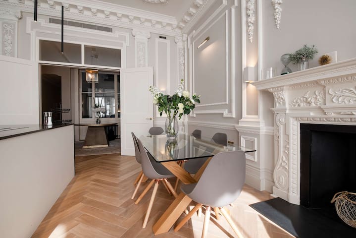 Luxury-Hyde Park-2 Bedrooms 2 Bathrooms – Quiet gallery image 4