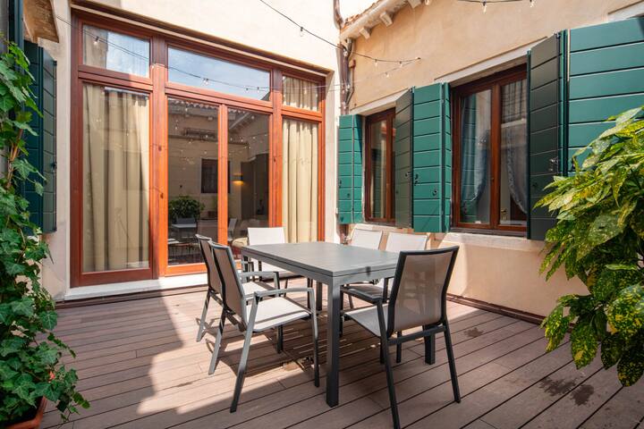 Ca’ Longo Palace – Damasco gallery image 3