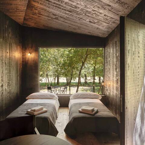 A Leira 116 - Cabins for 2 or 3 people. Integrated into the forest.
