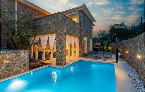 Luxurious home in Krk