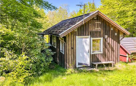 Gorgeous home in Mollaryd with WiFi