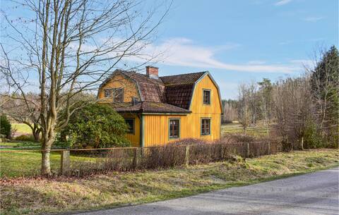 Pet friendly home in Mörrum with kitchen