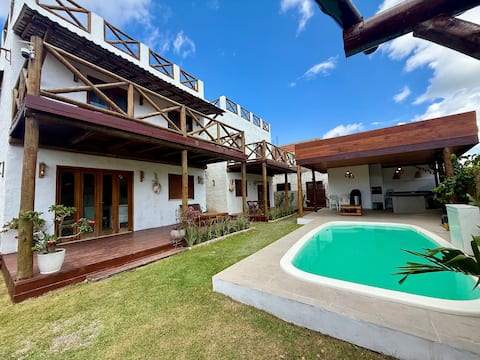 house 150 meters from the beach with 6 en-suites for 15 people