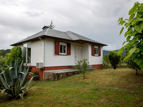 A Casiña – Rural House in Ribeira Sacra, Galicia