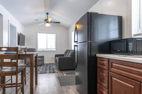 Cottage 201 (2 Bedroom)
