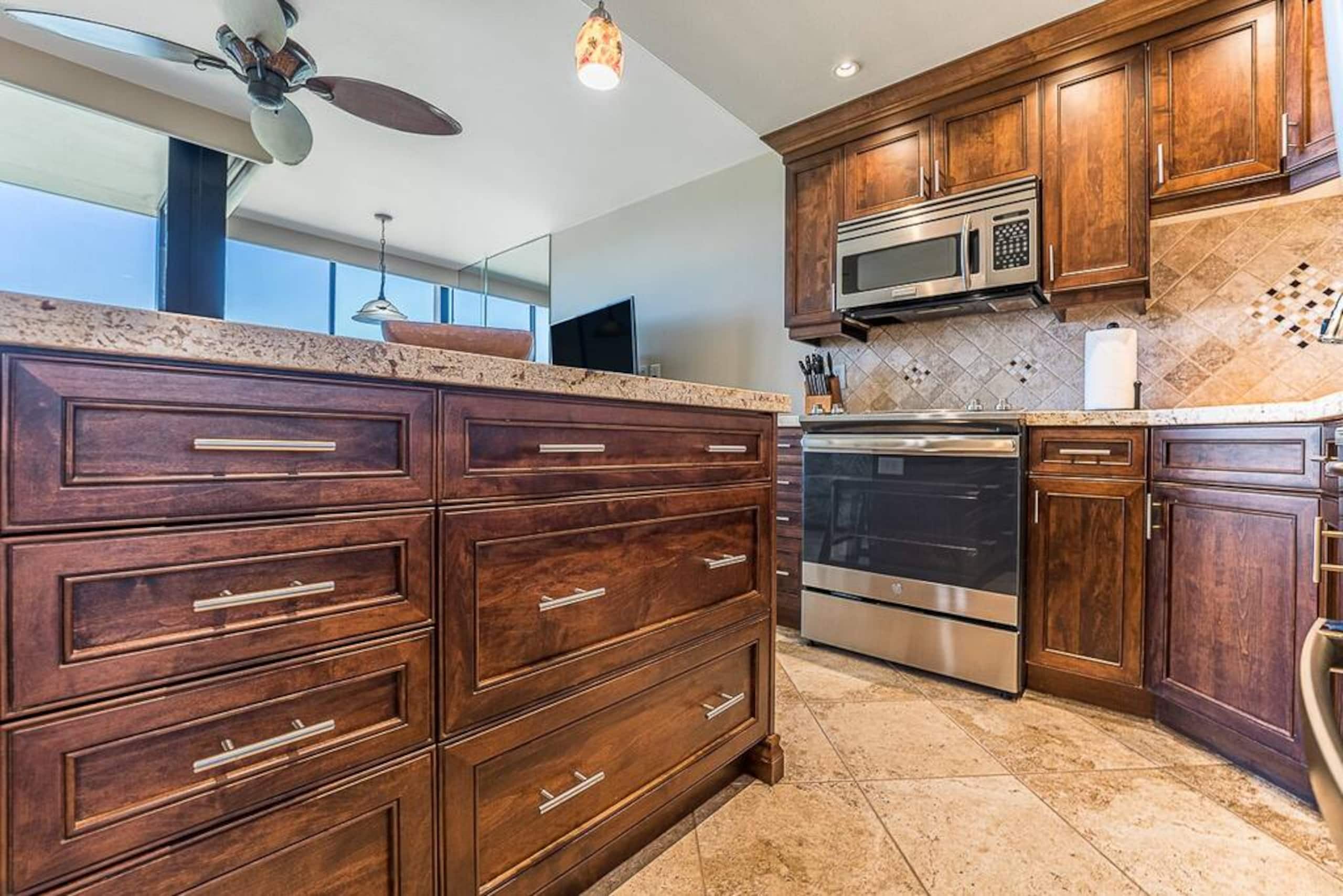 Condo in Kihei · ★4.77 · 1 bedroom · 2 beds · 1 bath - Image 10