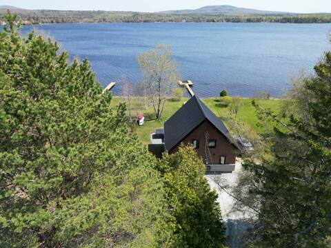 Superb log cabin *Spa* *Waterfront*