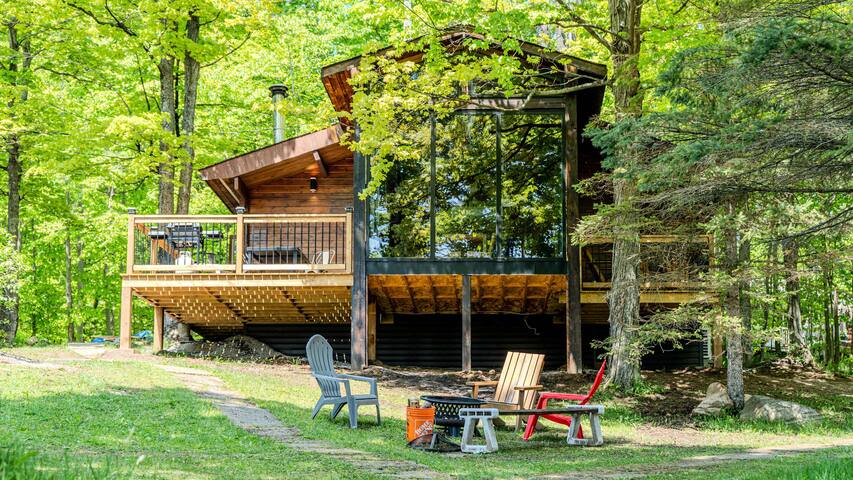 LakeFront Resorts managed Airbnb listing 2
